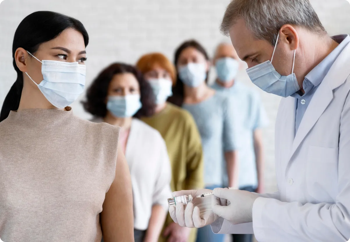 personnel médical faisant un vaccin